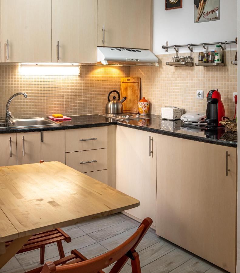 Great 35 Sq M Studio On 1St Floor In Bohemian Psyri In Athens' Historic Center-In Vivo Apartments ภายนอก รูปภาพ